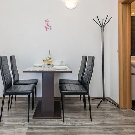 Galic 3 By Interhome * Vir