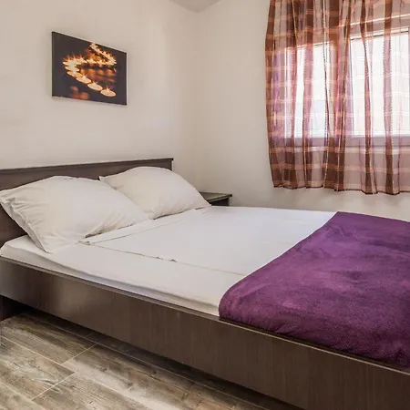 Galic 3 By Interhome