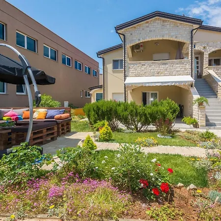 Galic 3 By Interhome Apartmán